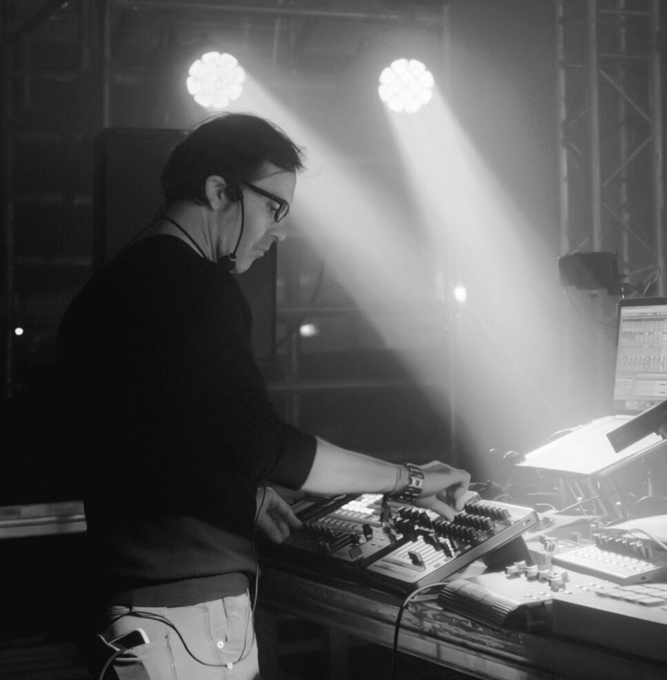 Dark Vektor Booking Dark Vektor Booking
